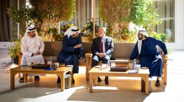 رئيس الدولة وملك الأردن يناقشان الأمن والاستقرار الإقليميين